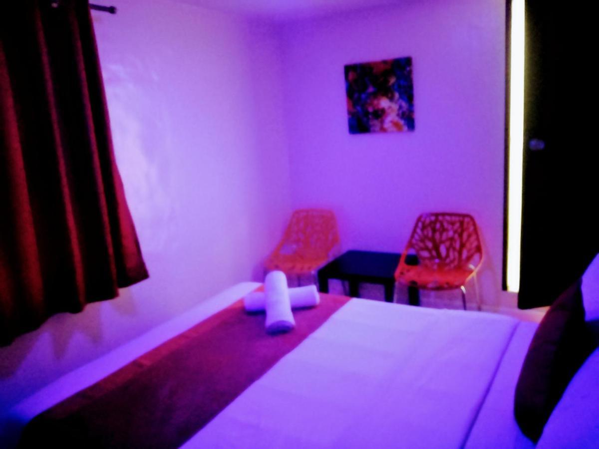 Halfway House Hostel Mactan Cebu Airport Lapu-Lapu City Exterior foto